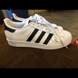 Women’s Addidas superstar shoes